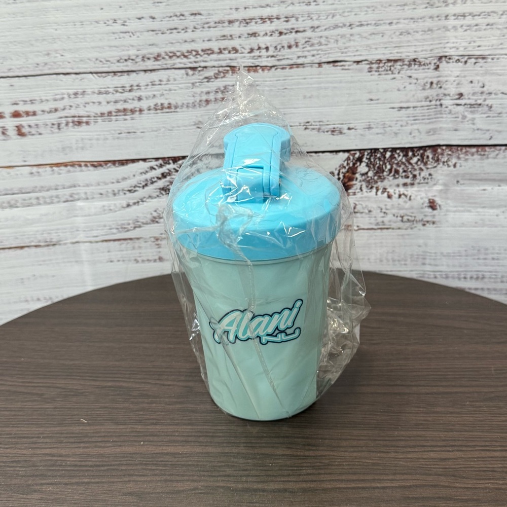Alani Nu - Shake Bottle 12 oz (Blue/Blue Lid)